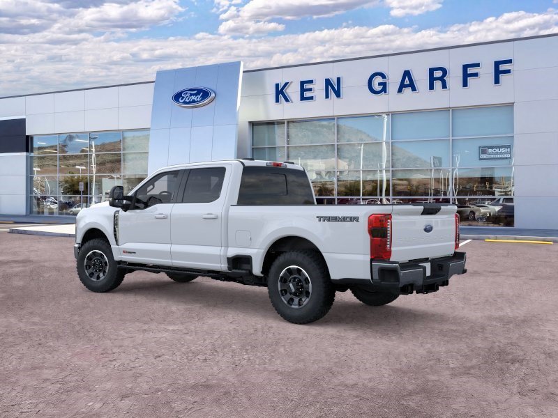 New 2026 Oxford White Ford XLT image 4
