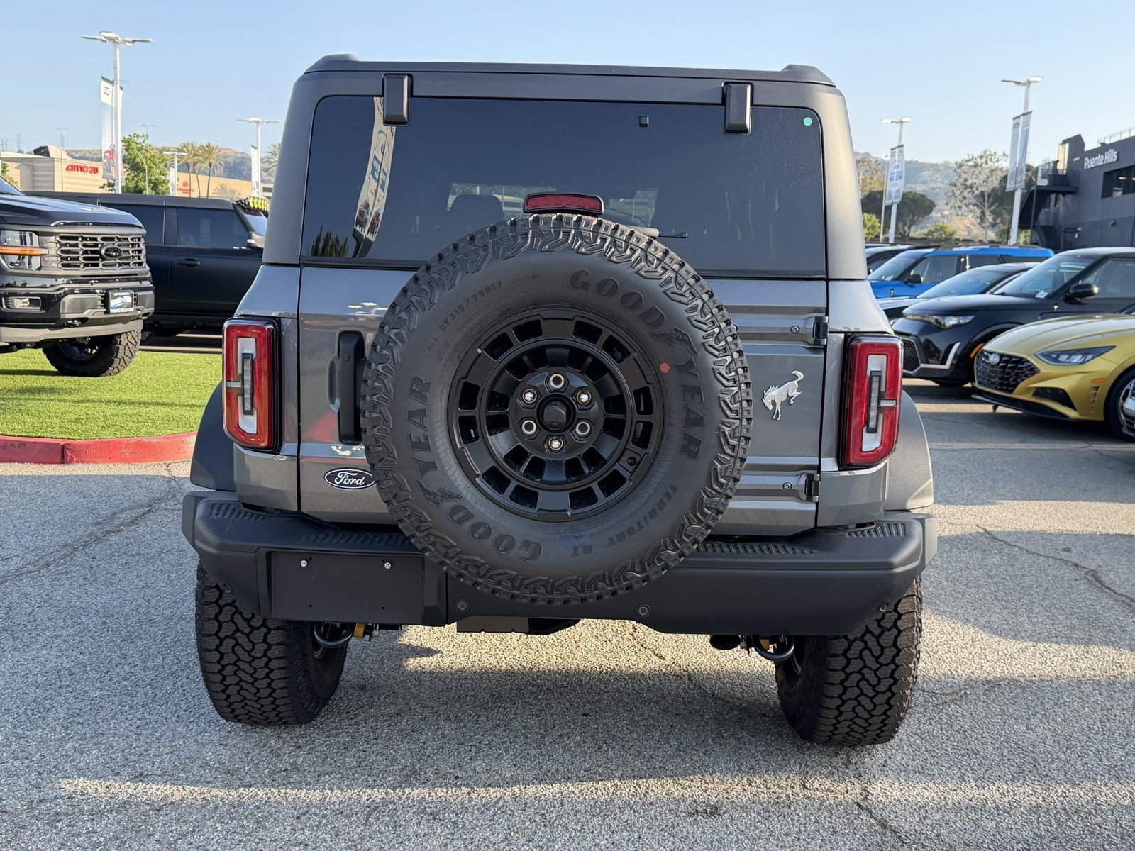 New 2026 Carbonized Gray Metallic Ford Badlands® image 5