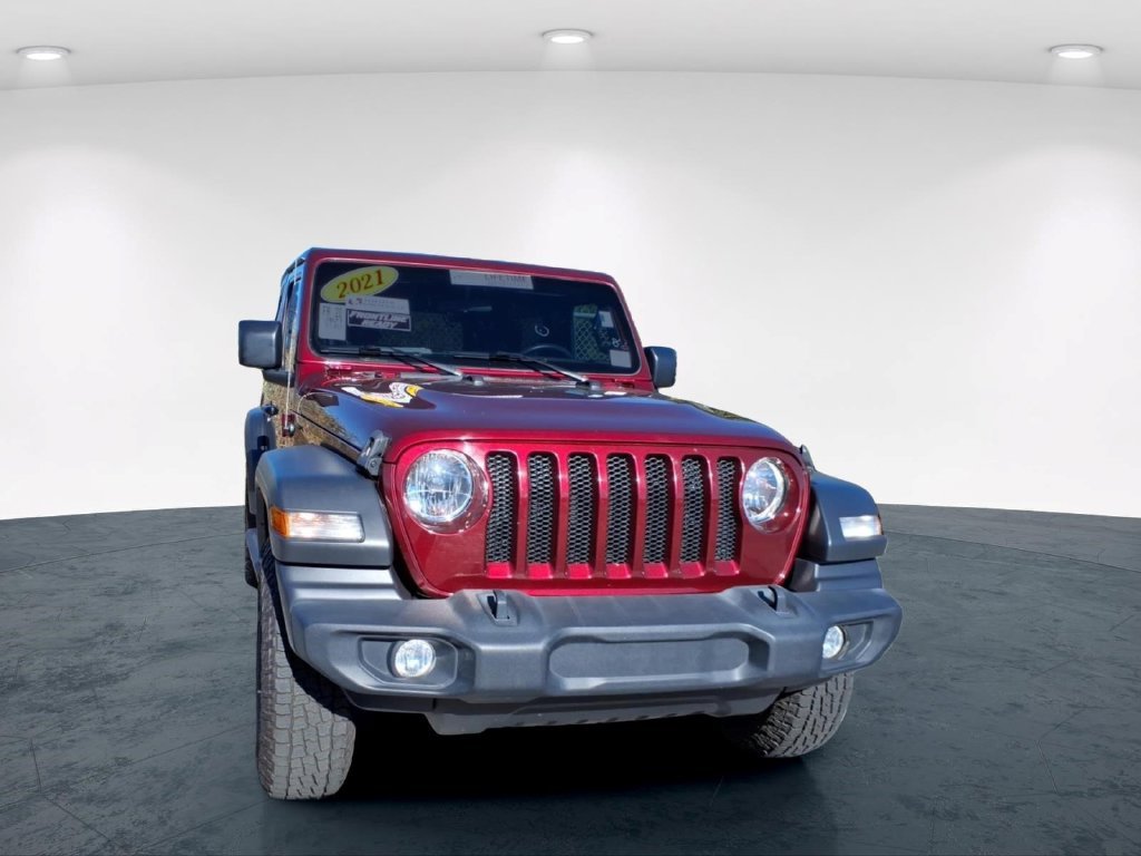 Used 2021 Red Jeep Sport S image 9