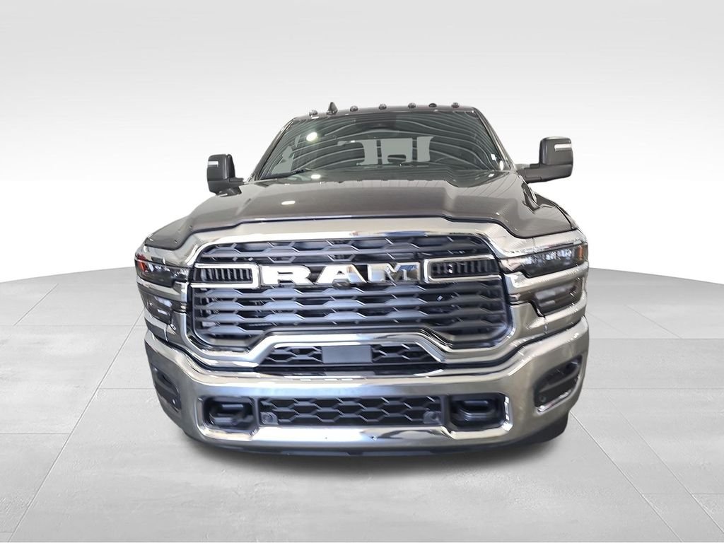 New 2026 Granite Crystal Metallic Clear-Coat Exterior Paint RAM Tradesman image 8