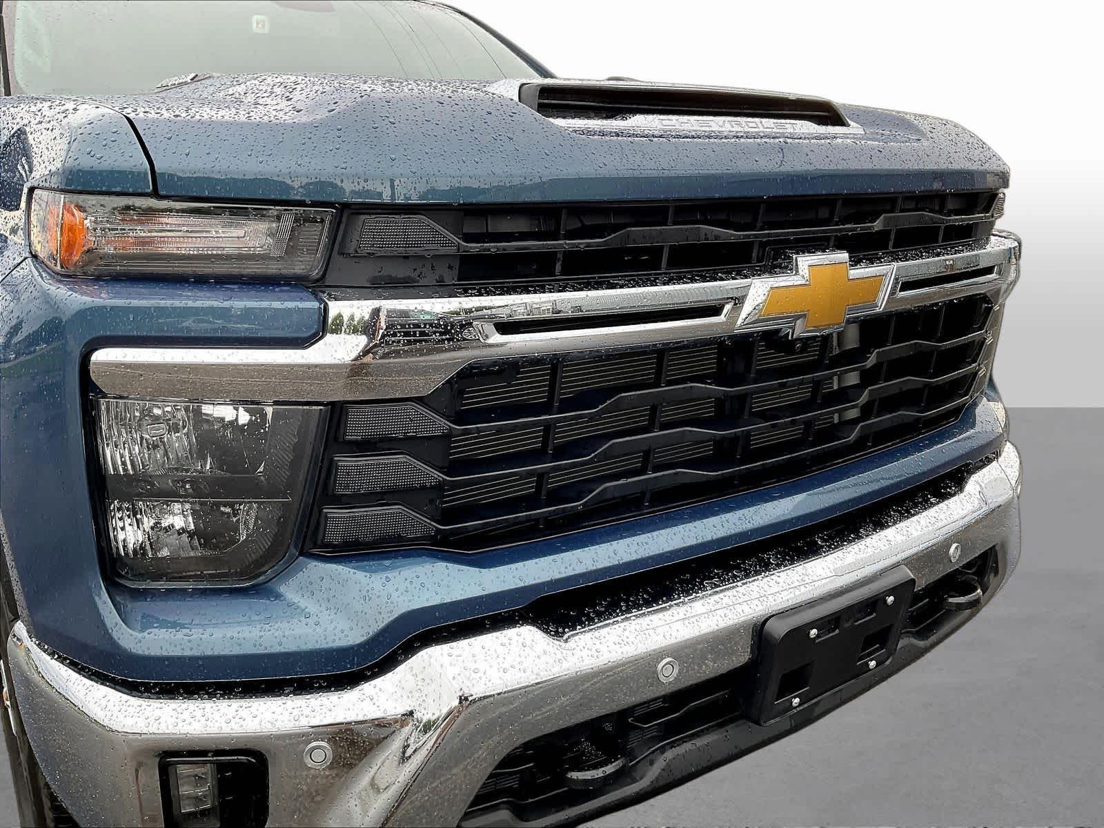 Certified Used 2025 Lakeshore Blue Metallic Chevrolet LT image 36