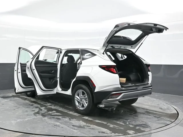 New 2026 White Hyundai SE image 30