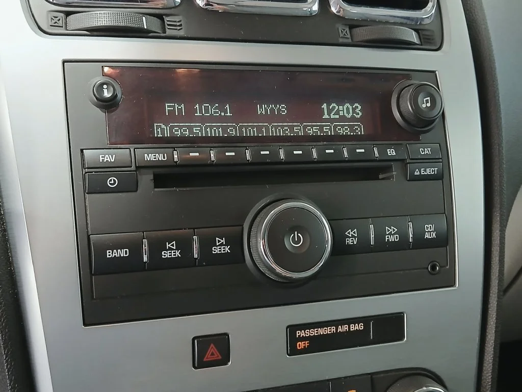 Used 2007 White GMC SLE 1 image 21