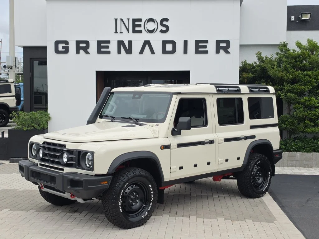 New 2026 Scottish White INEOS Trialmaster Edition image 2