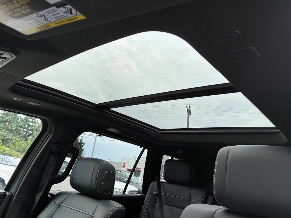 Used 2026  Toyota Limited image 7