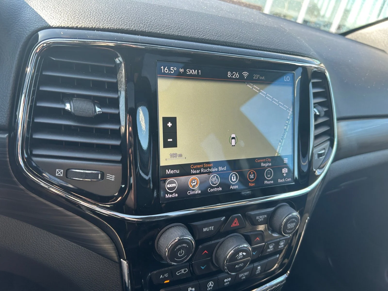 Used 2020 Bright White Jeep ALTITUDE image 25