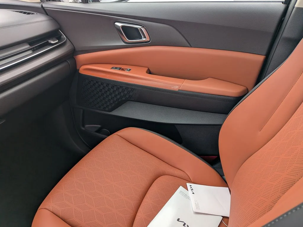 New 2026 Deep Chroma Blue Kia EX image 39
