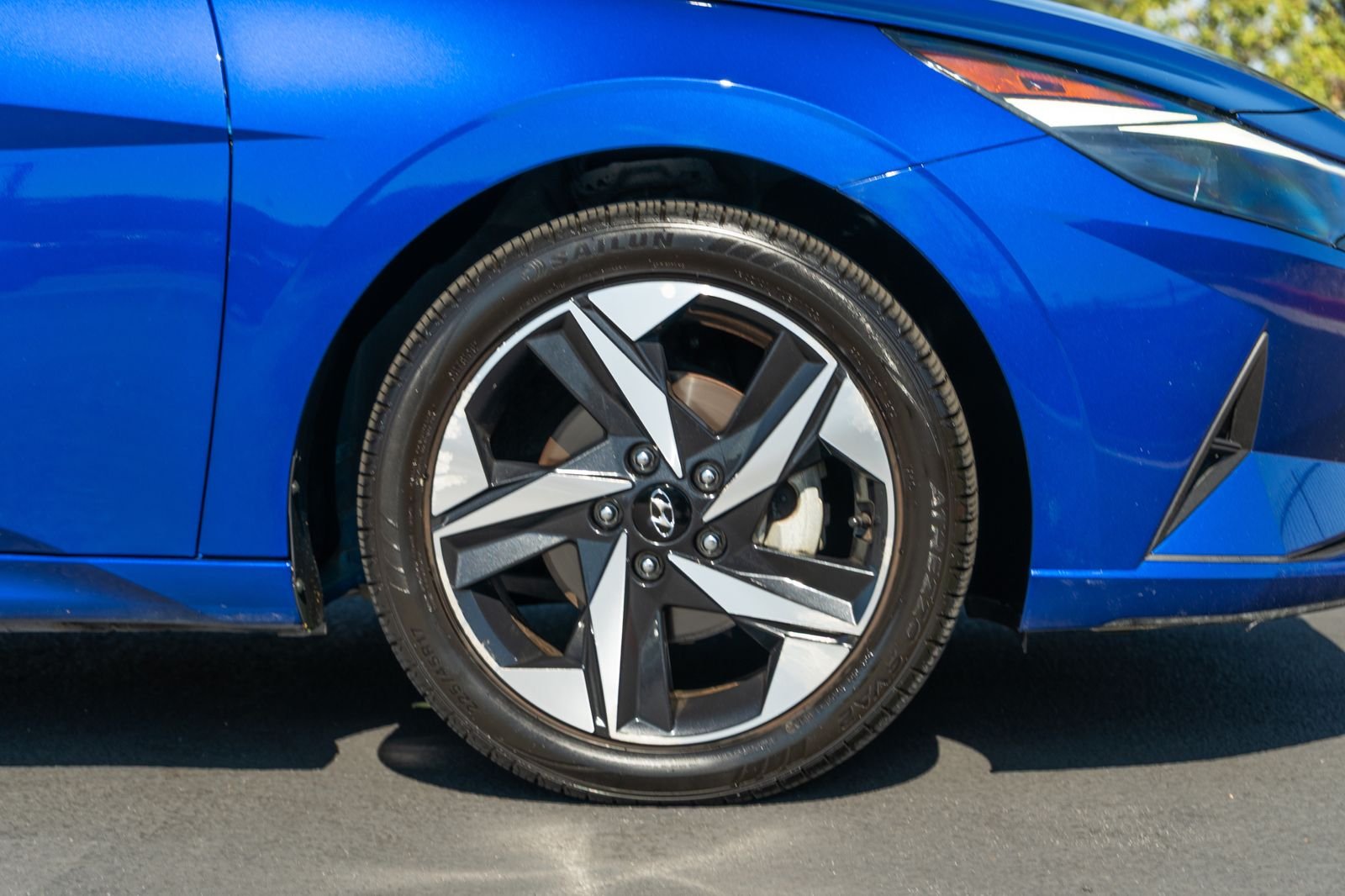 Used 2023 Intense Blue Hyundai SEL image 15