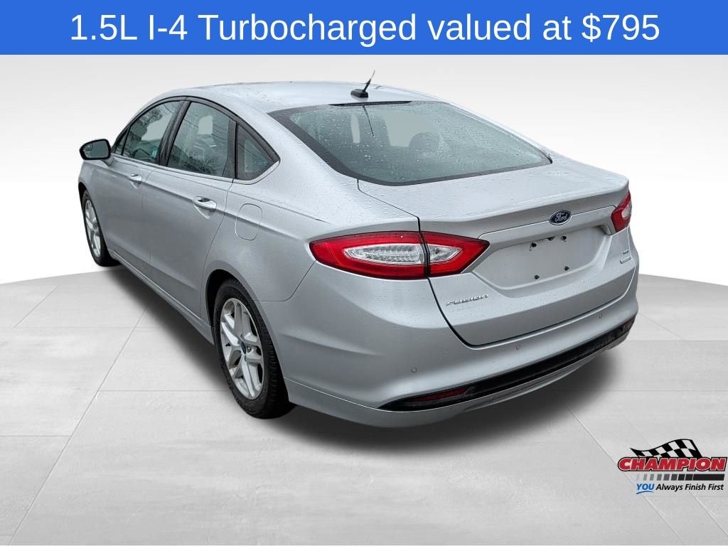 Used 2016 Silver Ford SE image 3