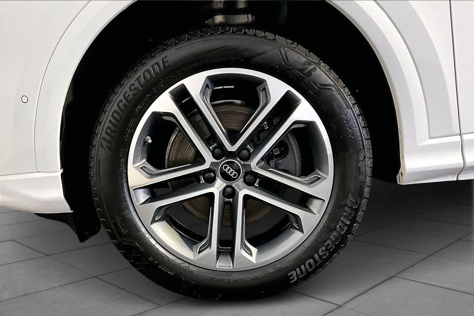 Used 2025 Arkona White Audi Premium image 11
