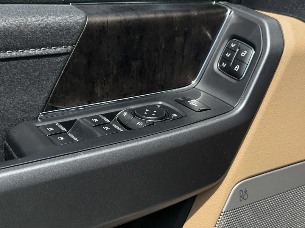 New 2026 Oxford White Ford F-350® Lariat® image 26
