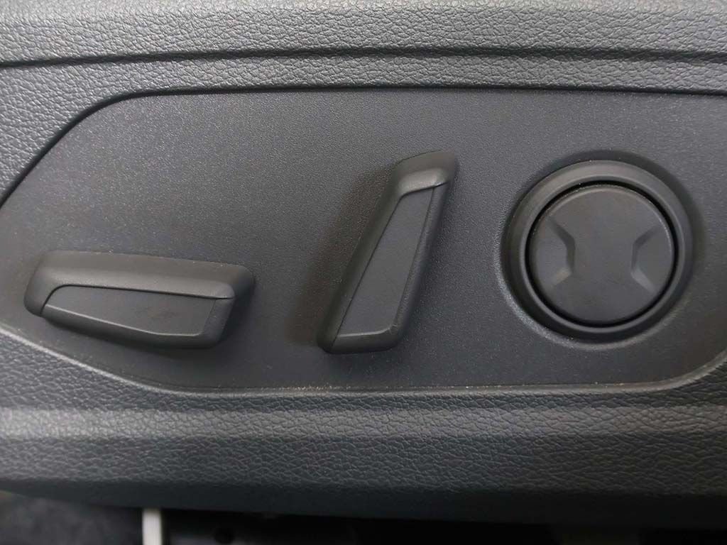 Used 2022 Gray Hyundai SEL image 28