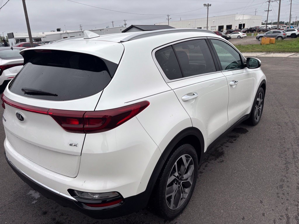 Used 2021 Snow White Pearl Kia EX image 8