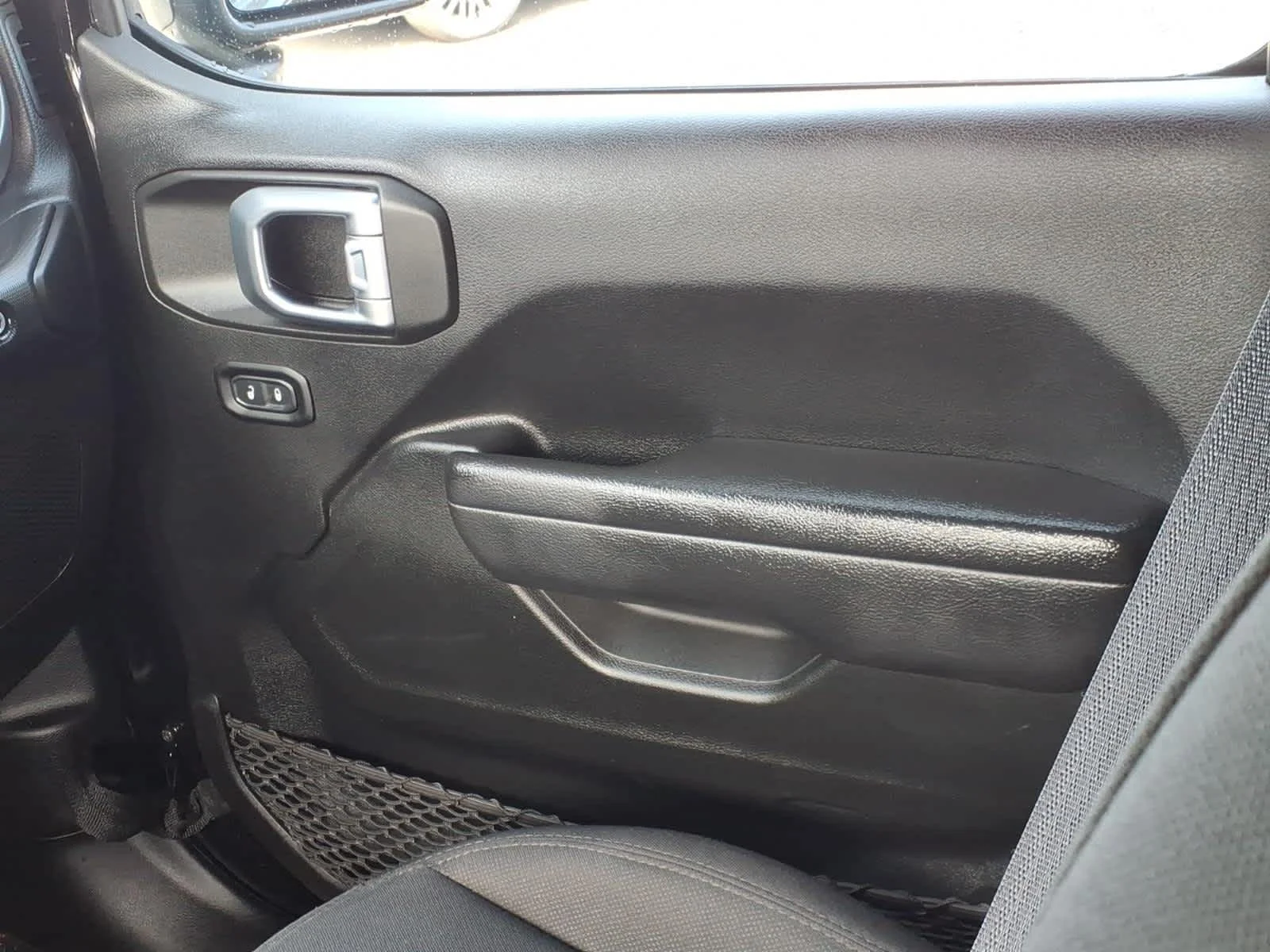 Used 2022 Black Clearcoat Jeep Unlimited Sport S image 18