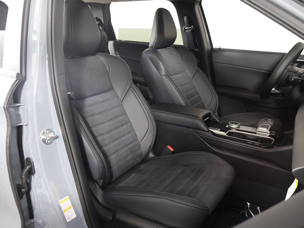 New 2026 Gray Mitsubishi SE image 32
