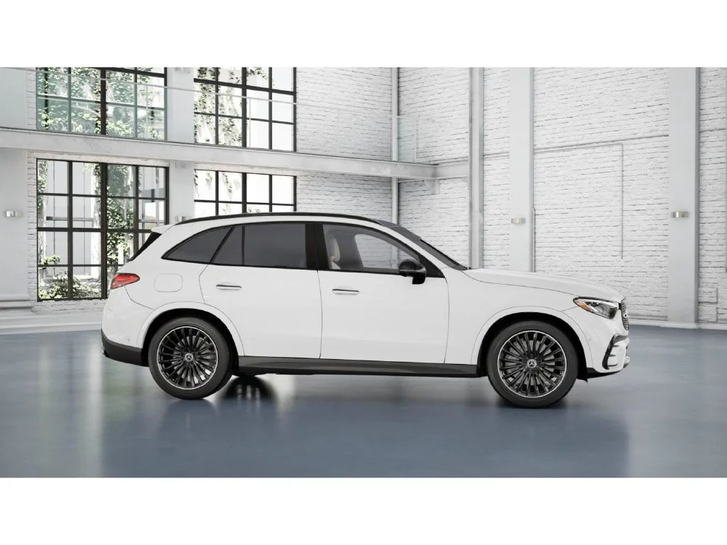 New 2027 White Mercedes-Benz GLC 300 image 15