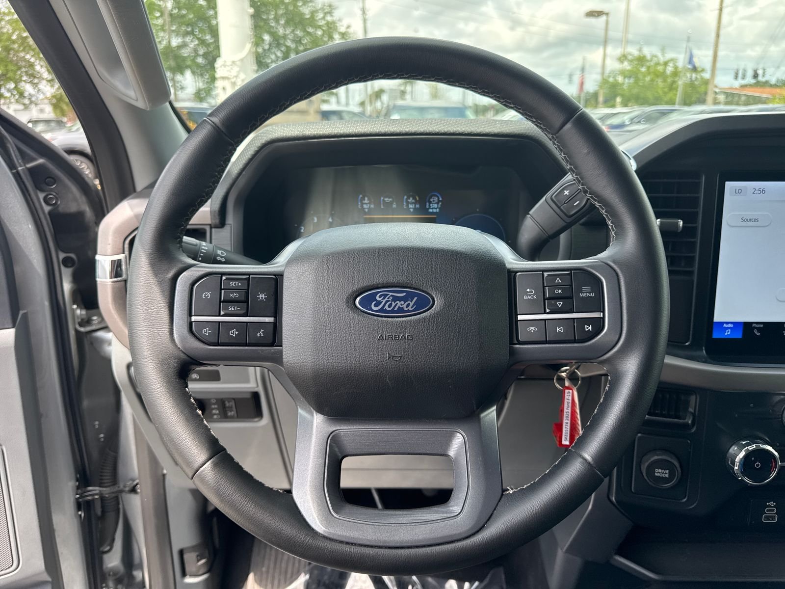 Used 2025 Silver Ford XLT image 15