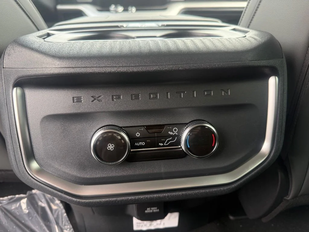 New 2026 Agate Black Metallic Ford Active image 33