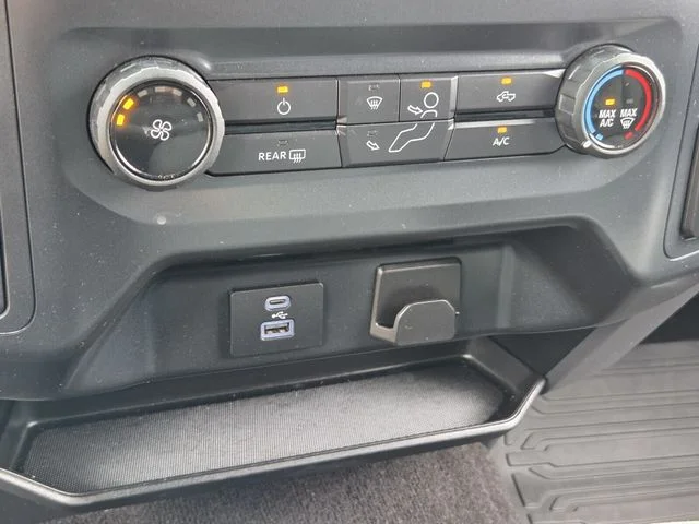 Used 2022 White Ford XLT image 21