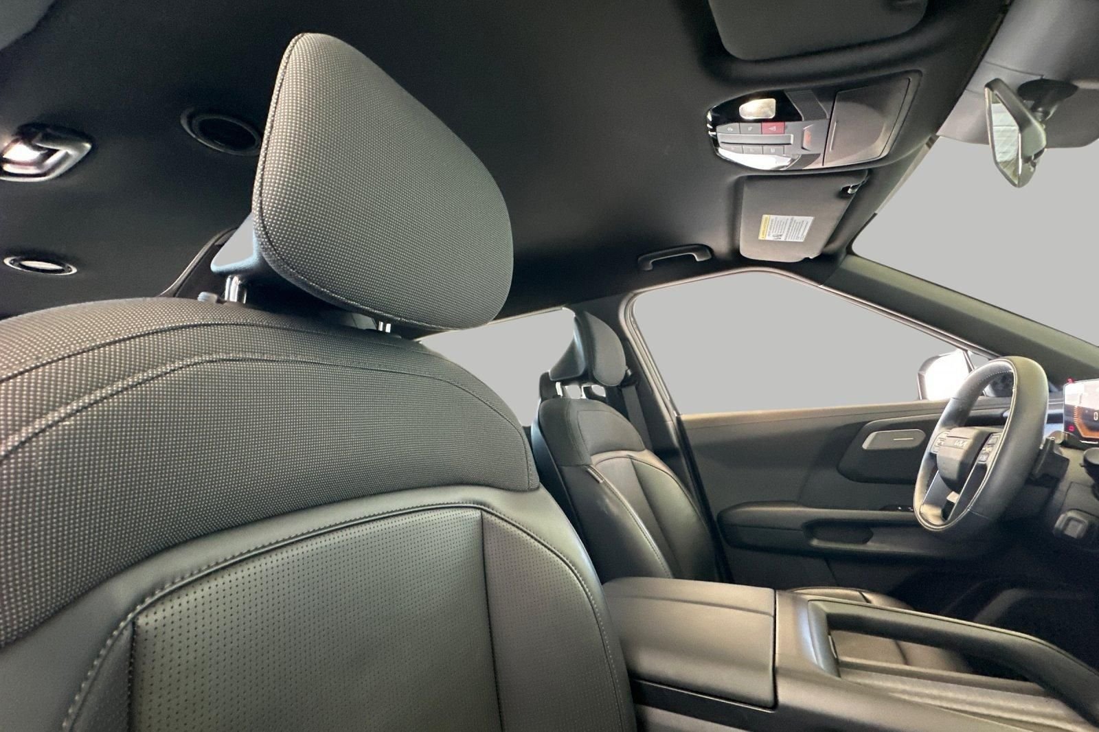 Used 2027 Gray Kia LX image 19