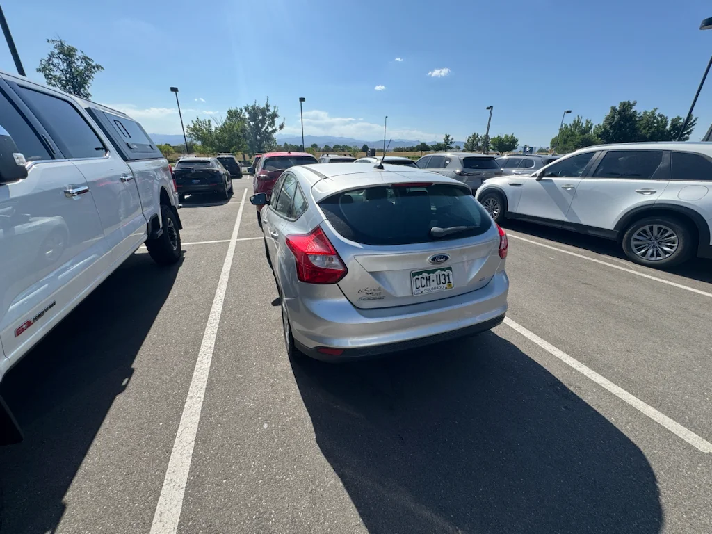 Used 2013 Ingot Silver Metallic Ford SE image 7