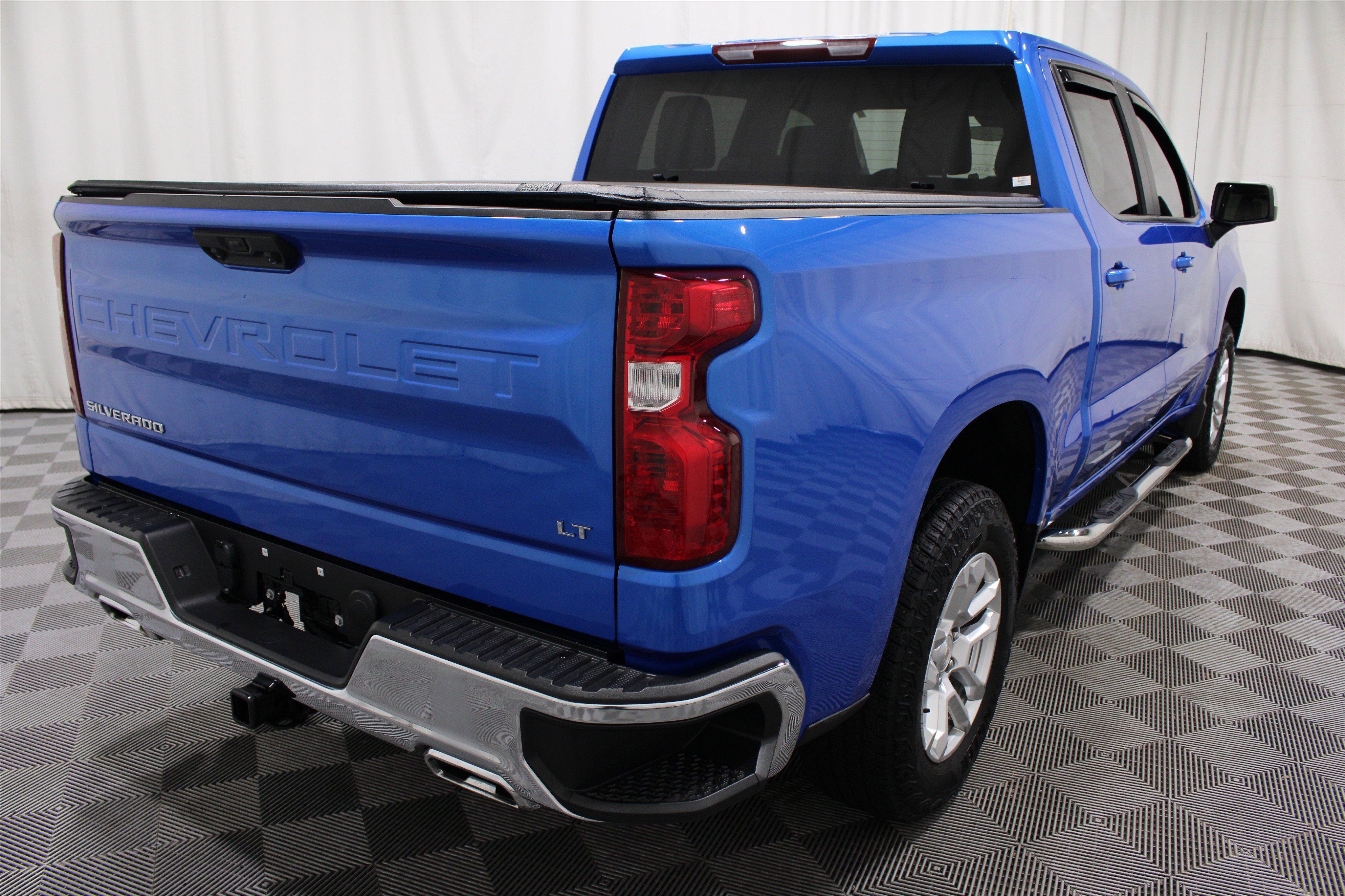Used 2025 Riptide Blue Metallic Chevrolet LT image 31