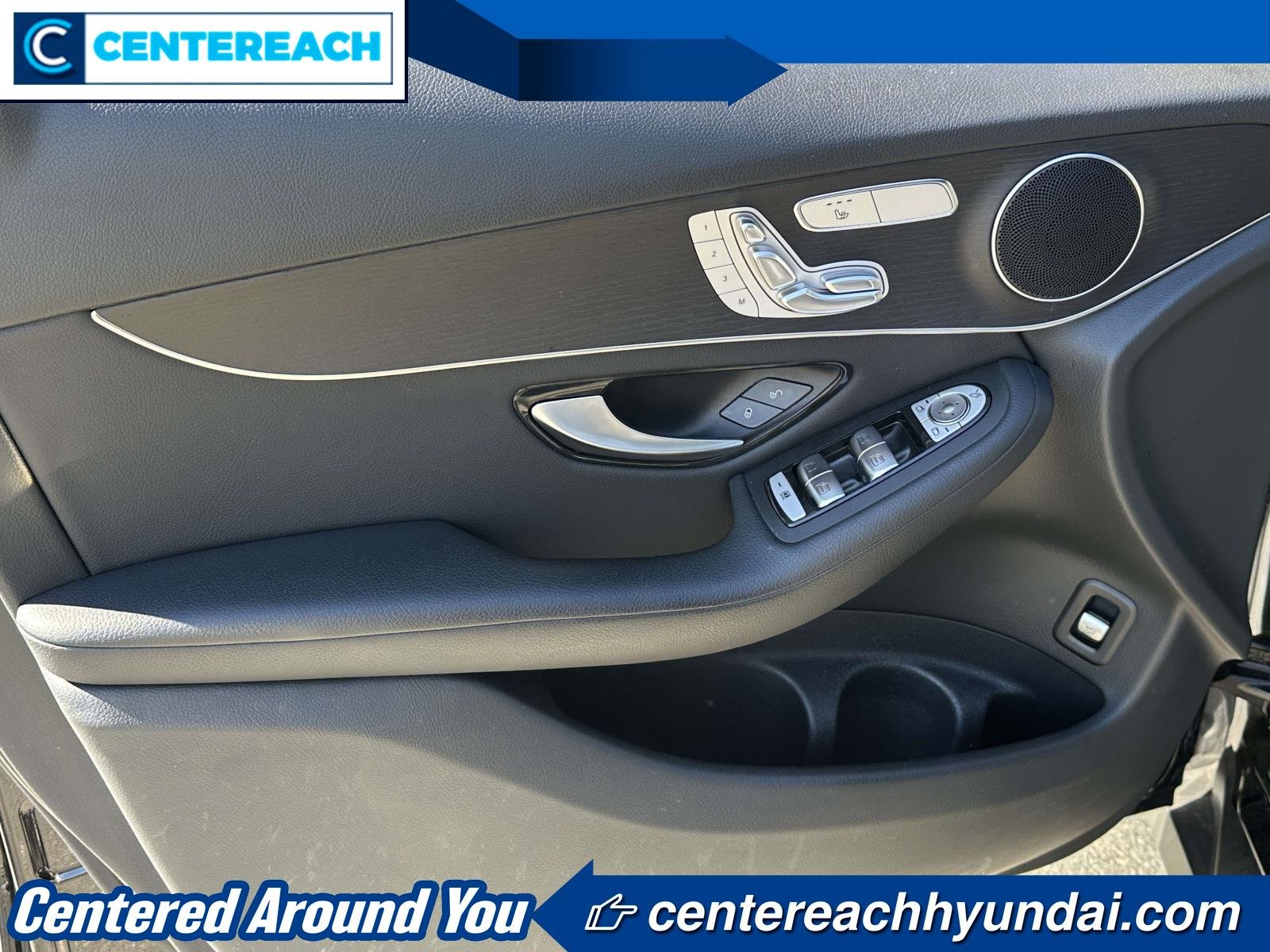Used 2022 Black Mercedes-Benz GLC 300 image 15