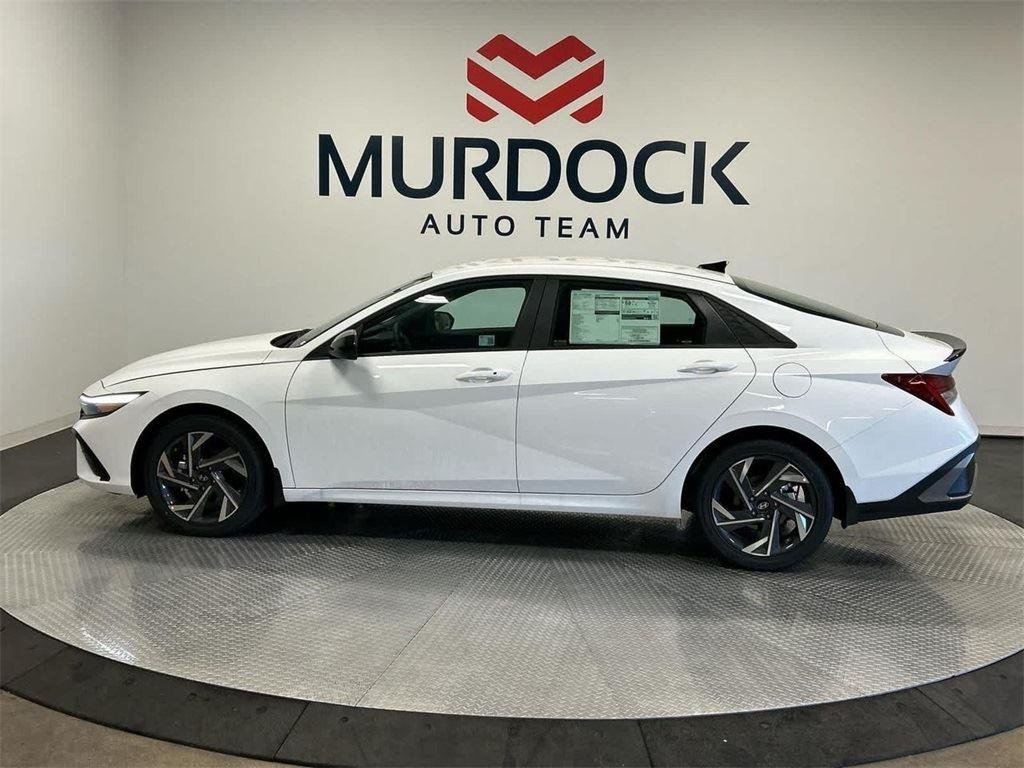 New 2025 Serenity White Hyundai SEL Sport image 4