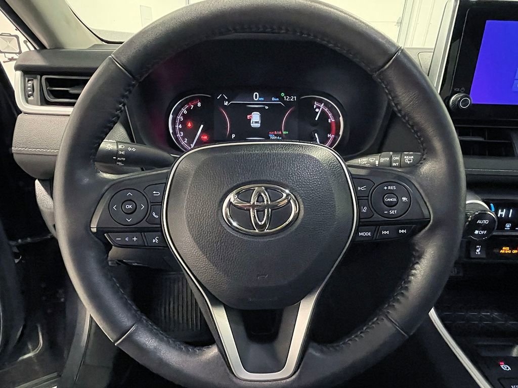 Used 2023 Gray Toyota XLE image 33