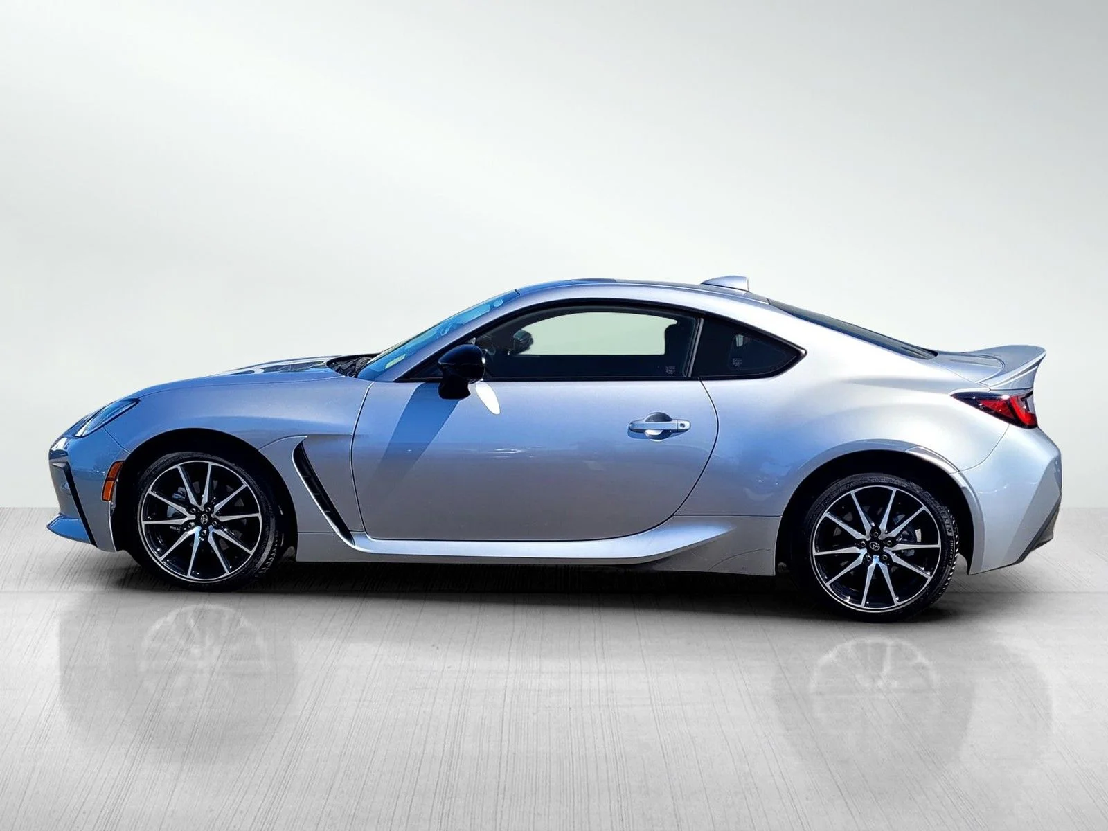 Used 2025 Steel Toyota Premium image 10