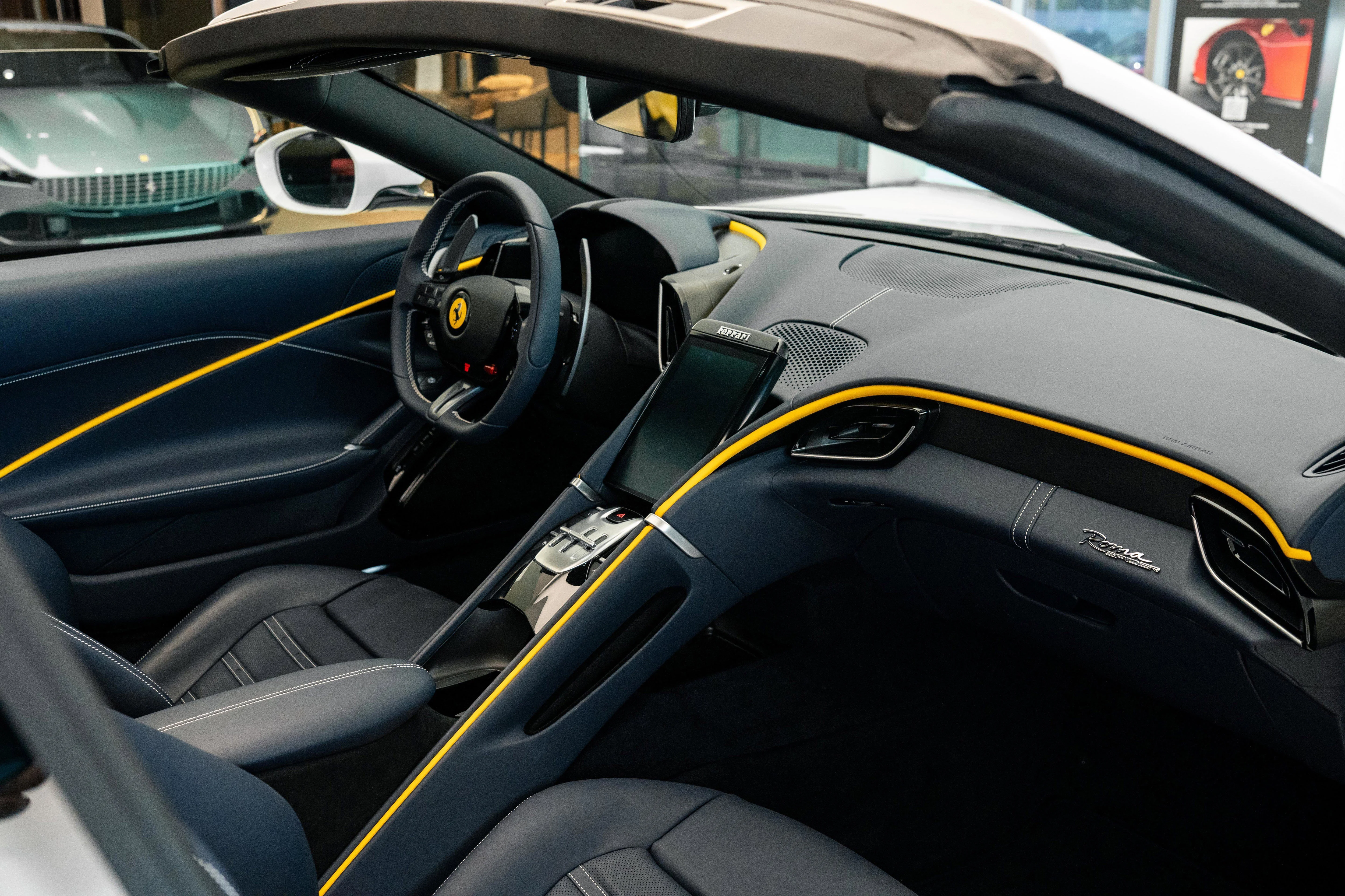 2024 Ferrari Roma Base - Photo 11