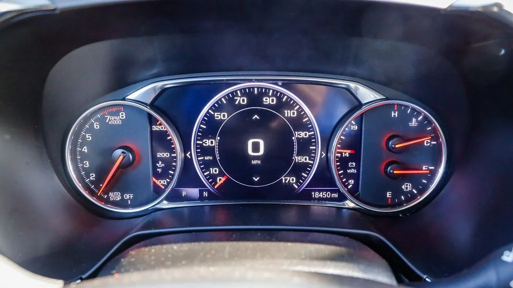 Used 2025 Black Chevrolet RS image 27