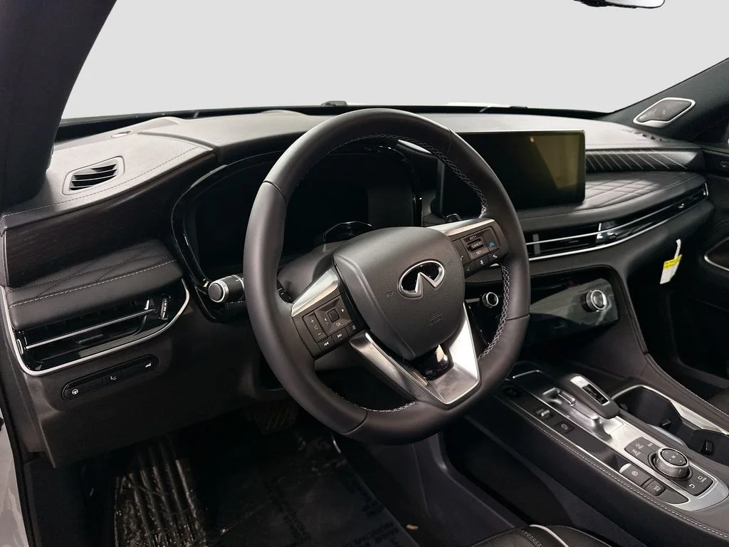 Used 2026 Black INFINITI Autograph image 4
