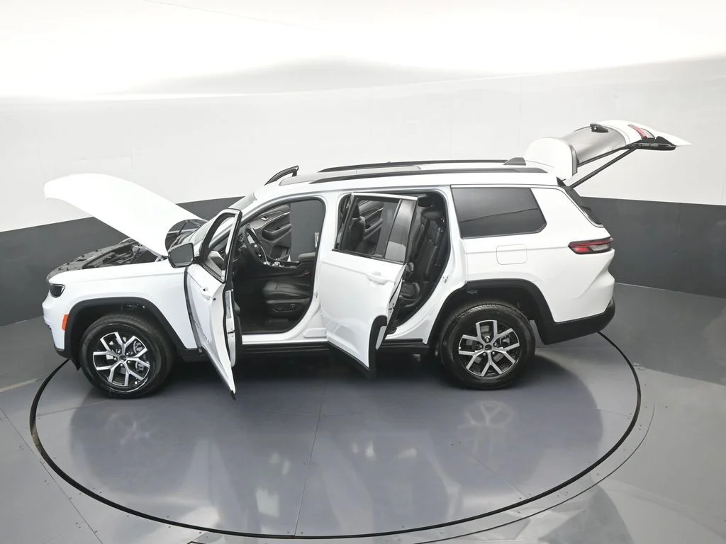 Used 2025 Bright White Clearcoat Jeep Limited image 62