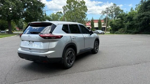 Used 2024 Brilliant Silver Metallic Nissan SV image 15