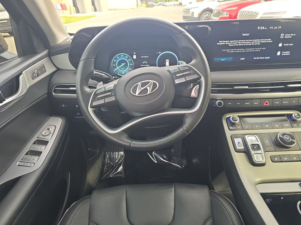 Used 2024 White Hyundai SEL image 16