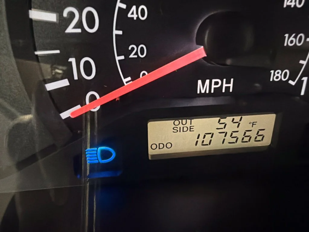 Used 2003 Red Toyota CE image 25