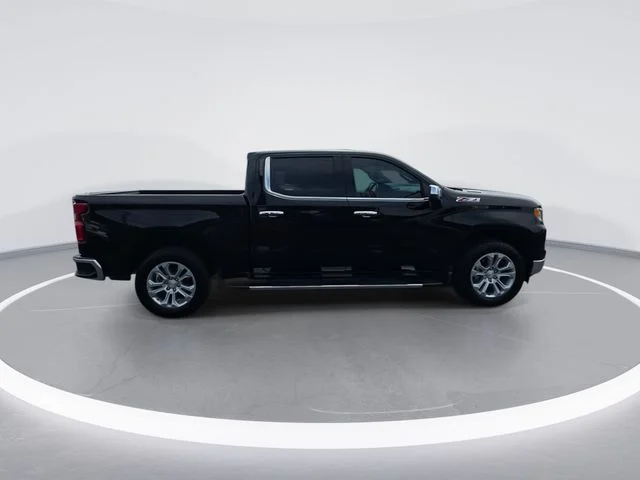 Used 2026 Black Chevrolet LTZ image 9