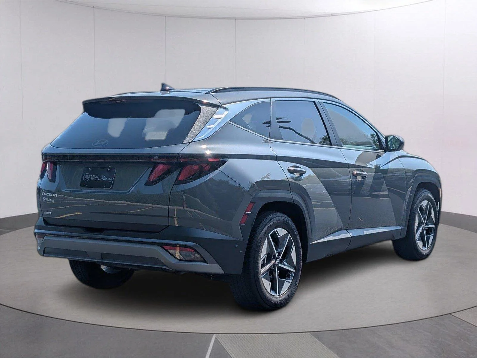 Used 2026 Hampton Gray Hyundai SEL image 7