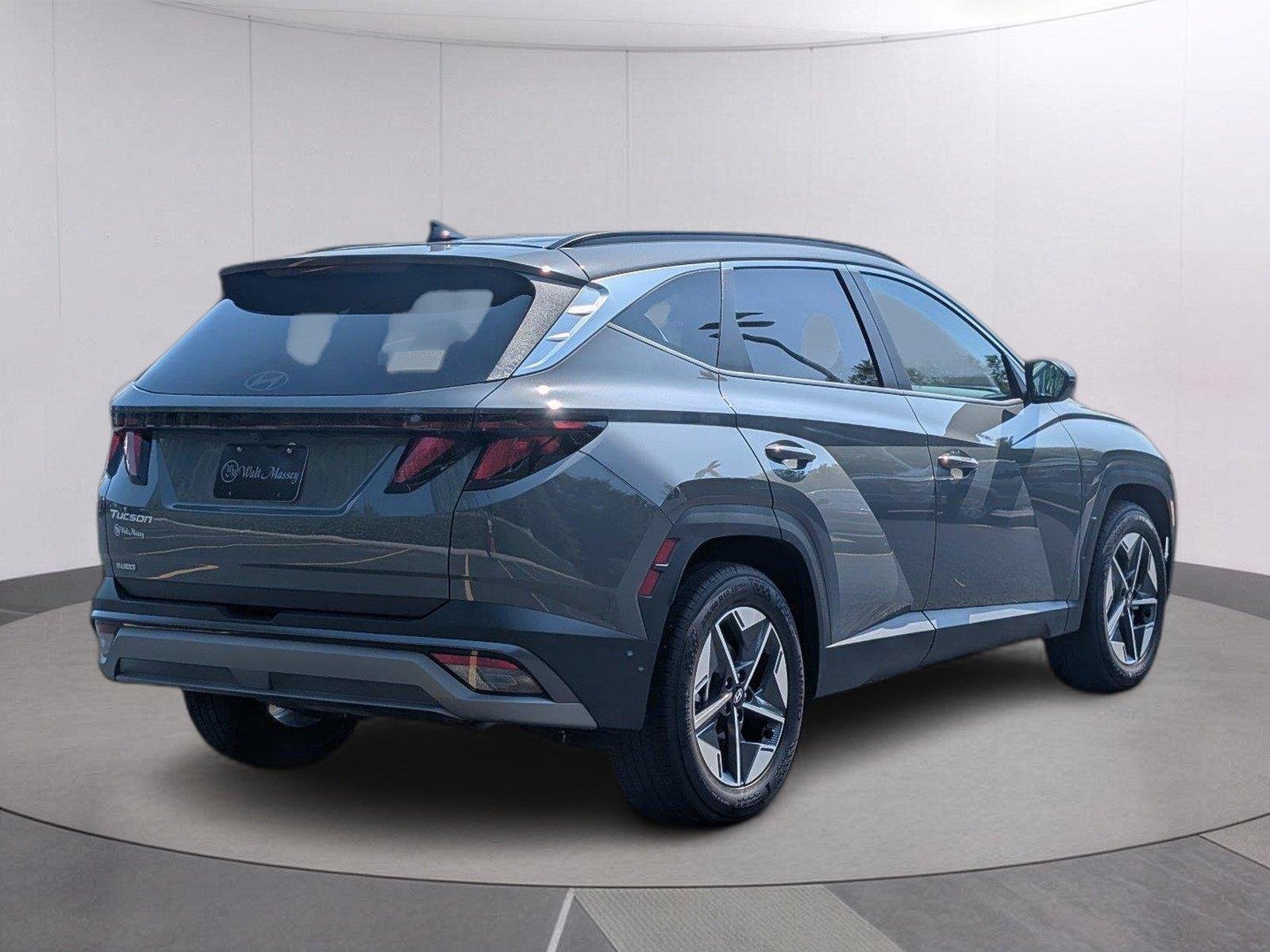 Used 2026 Hampton Gray Hyundai SEL image 7