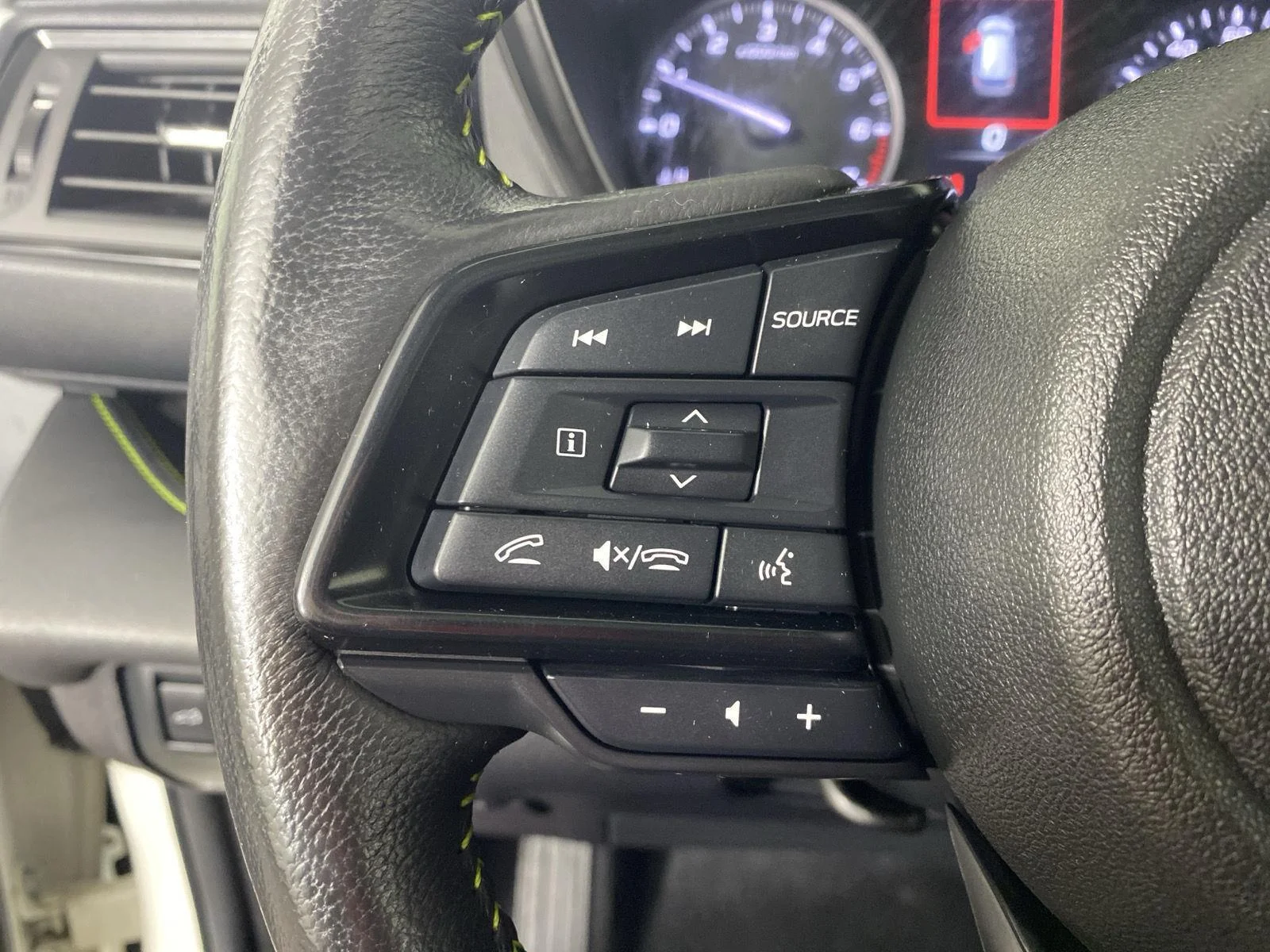 Used 2023 Crystal White Pearl Subaru Onyx Edition image 16