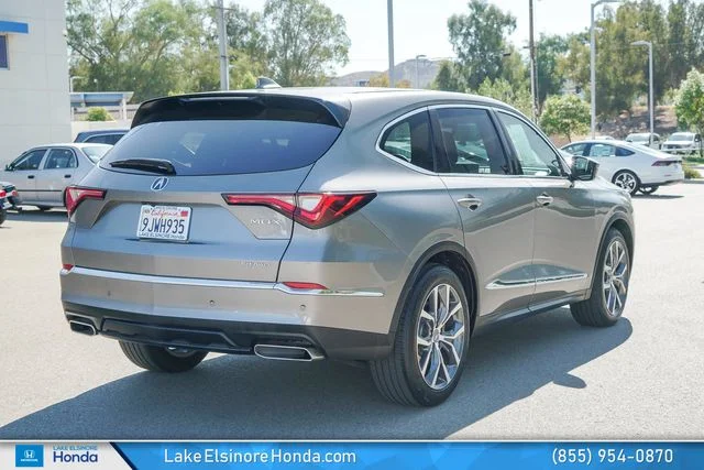 Used 2024 Liquid Carbon Metallic Acura Technology image 9