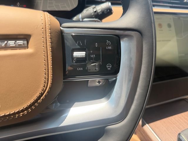 New 2026 Santorini Black Land Rover SE image 23
