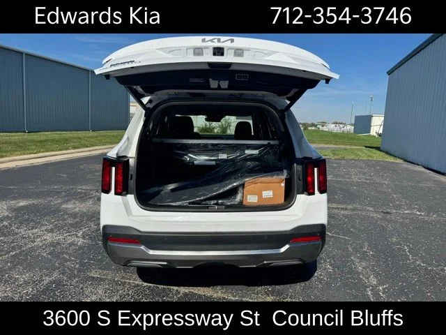2025 Kia Sorento EX - Photo 10
