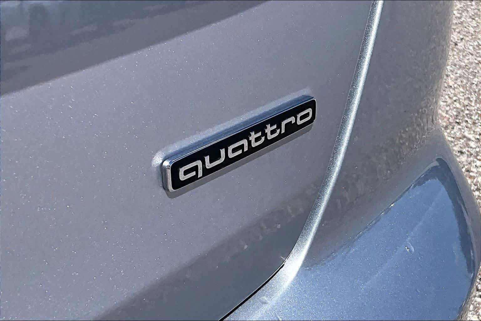 Used 2022 Florett Silver Metallic Audi Premium Plus image 10