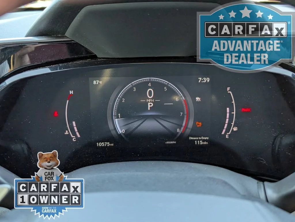 Used 2025 White Lexus Luxury image 14