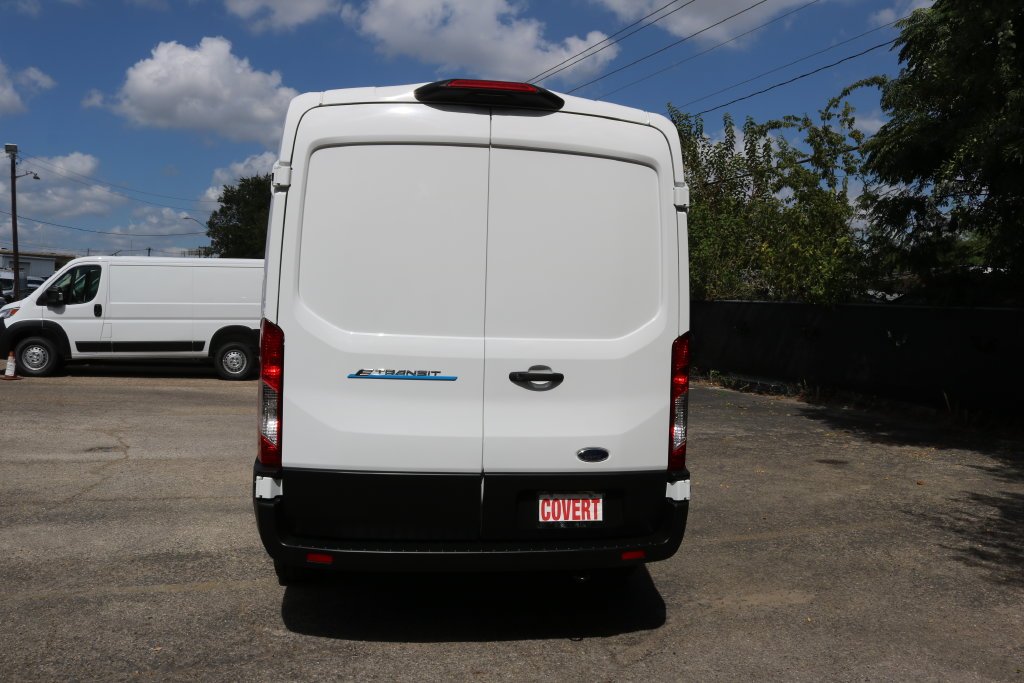Used 2023 White Ford Base image 4