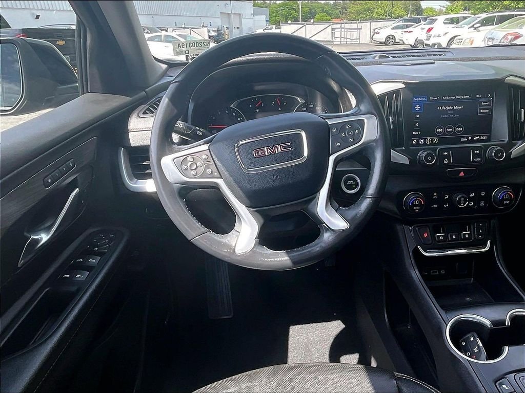 Used 2020 Black GMC SLT image 16