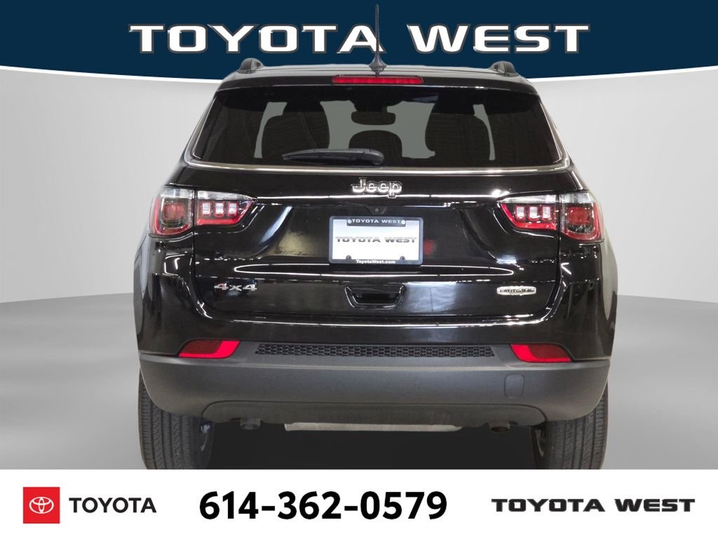 Used 2023 Black Jeep Latitude Lux image 8
