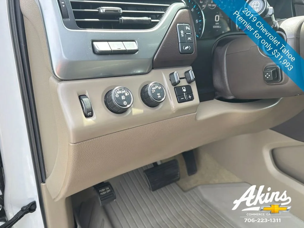 Certified Used 2019 IRIDESCENT PEARL TRICOAT Chevrolet Premier image 17